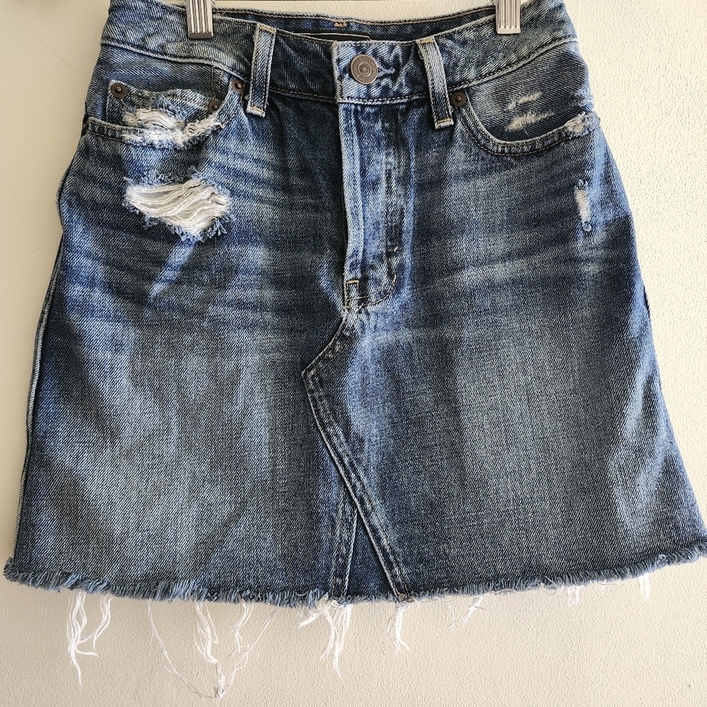 Abercrombie & Fitch Distressed Denim Button Up Mini Skirt Size 00
